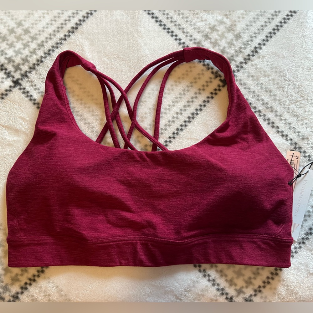 VS Essential Strappy Sports Bra Size L